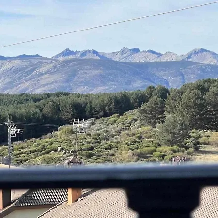La Nava De Gredos Acogedor Piso Con Vistas Apartment Navarredonda de Gredos Exterior photo
